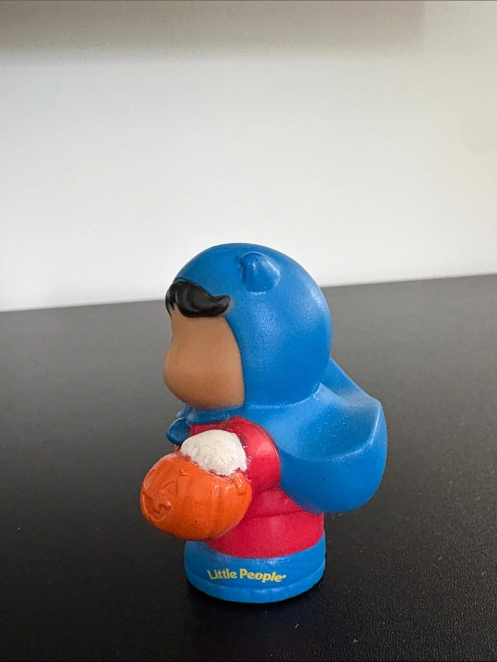 Fisher Price Little People Halloween Super Hero Roberto Flashlight Boy Pumpkin